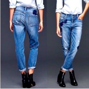GAP 1969 Embroidered Girlfriend Jeans